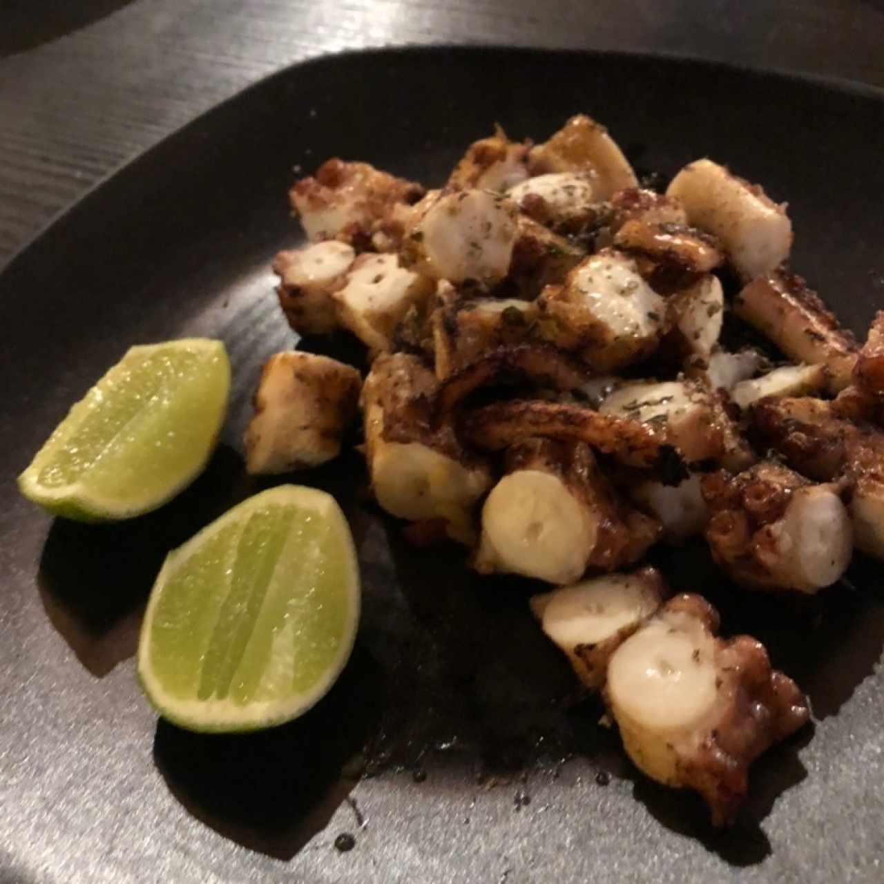 ENTRADAS CALIENTES - Pulpo al Carbón