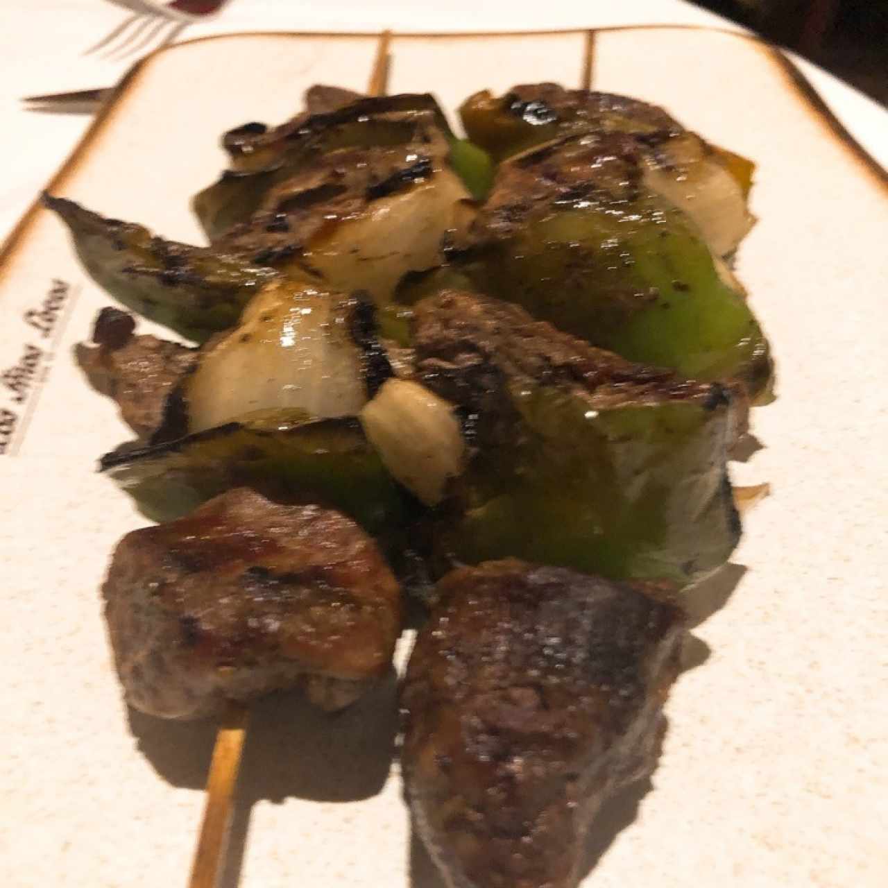 Brocheta de filete de res