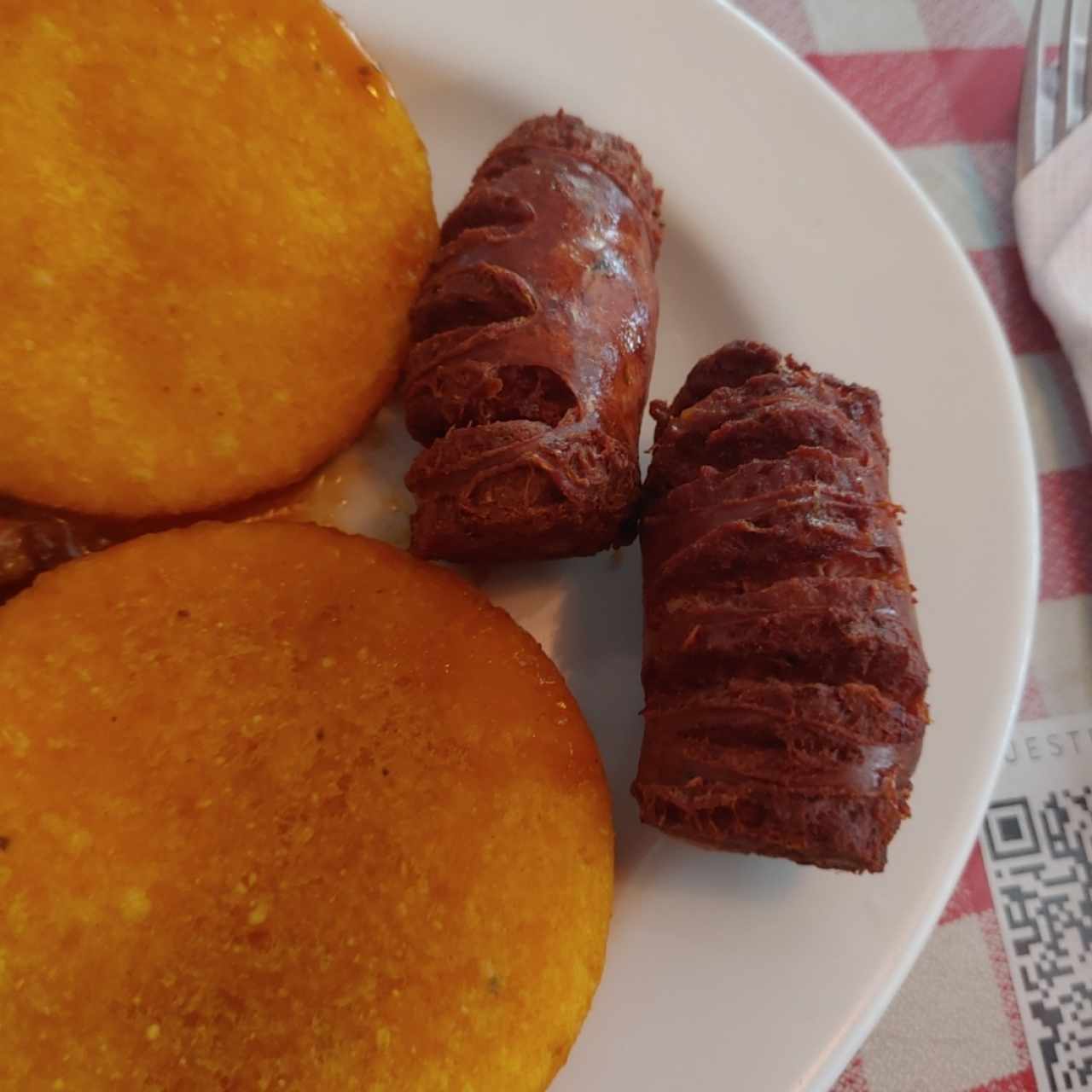 Desayunos - Tortilla de maíz y chorizo