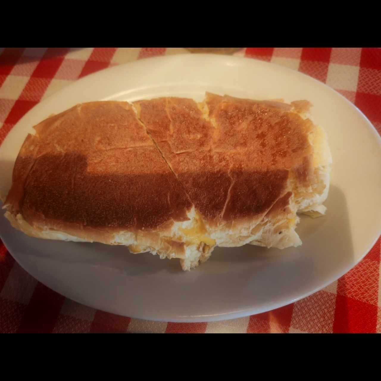 EMPAREDADOS - Derretido de Queso