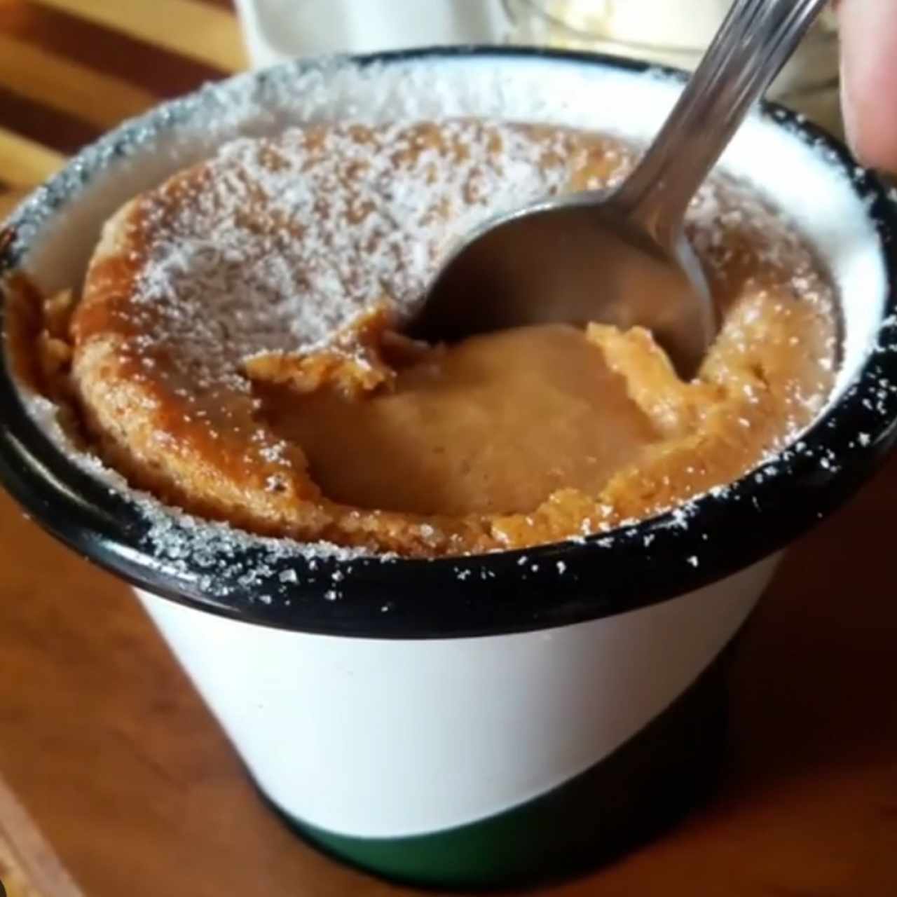 Lava cake de dulce de leche