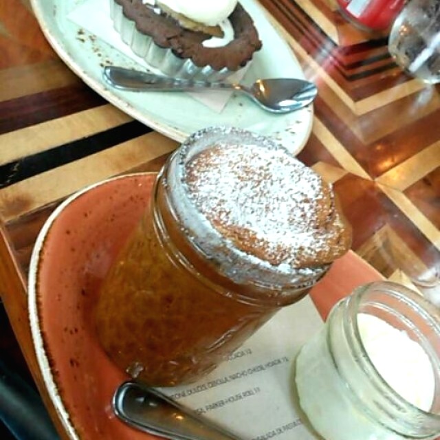 Lava cake y brownie con chocolate chip! 