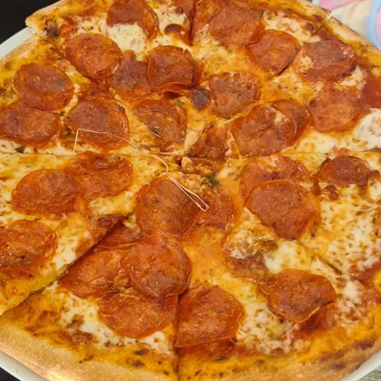 PIZZA DE PEPERONI