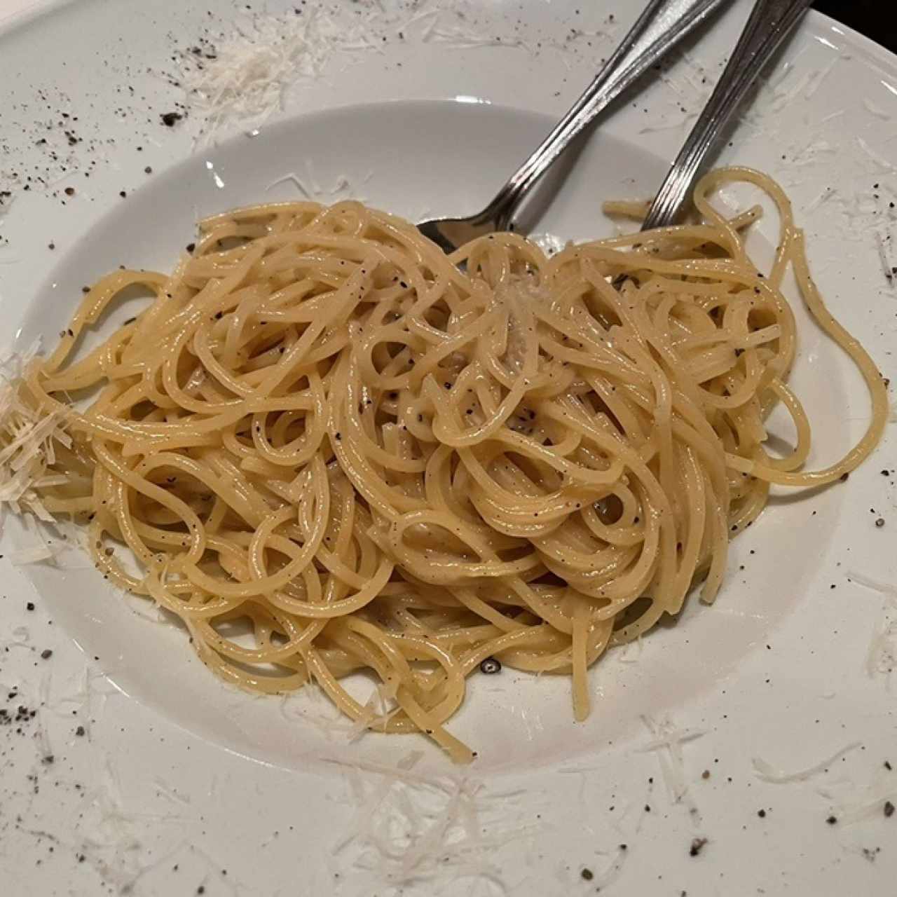 spaghetti cacio e pepe