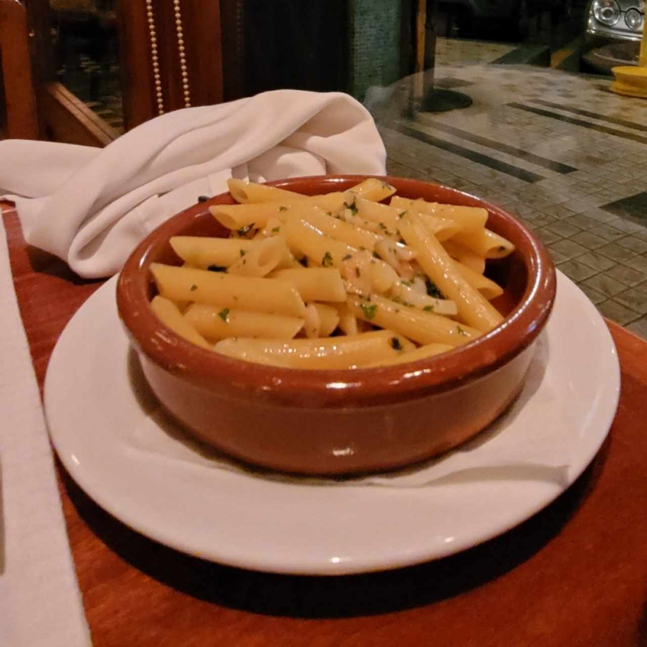 Penne Rigate al Pomodoro o al Alfredo o Aglio e Olio