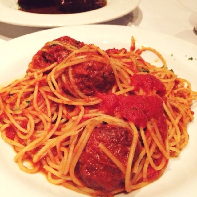 Spaghetto con Albóndigas de la Nonna 