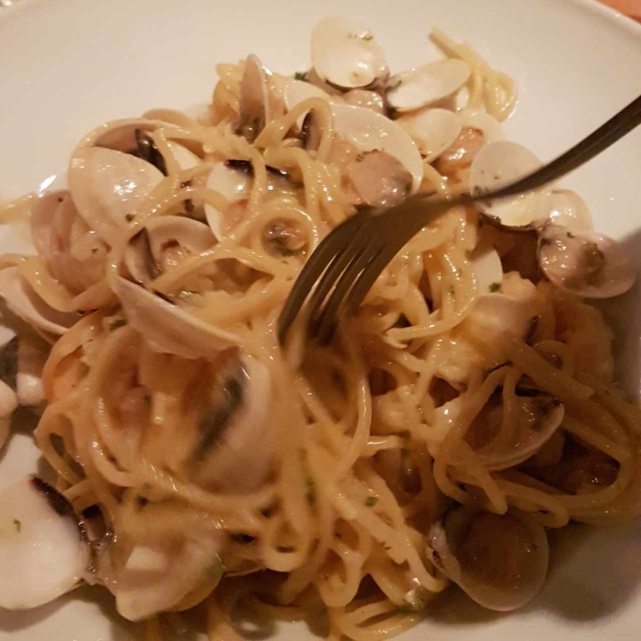 Spaghetti Vongole e Scampi