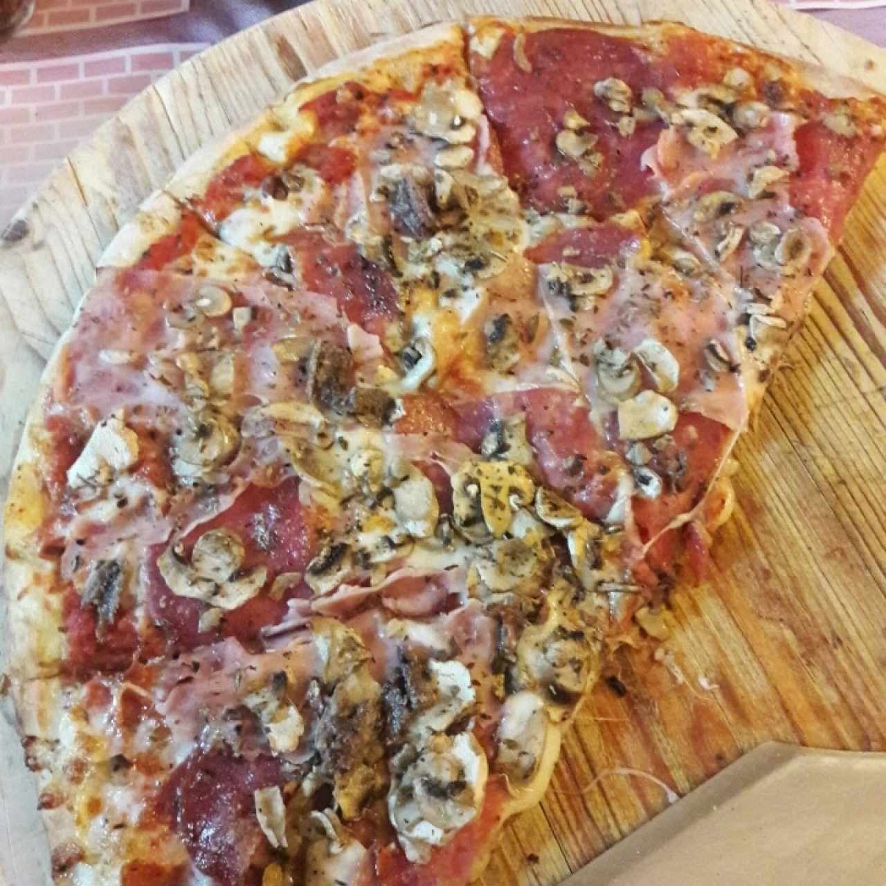 pizza capricciosa