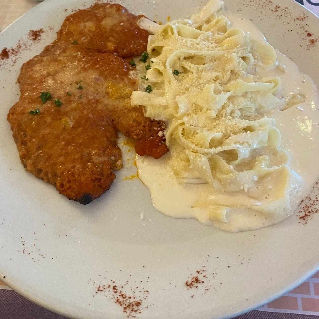 Milanesa de pollo a la parmesana