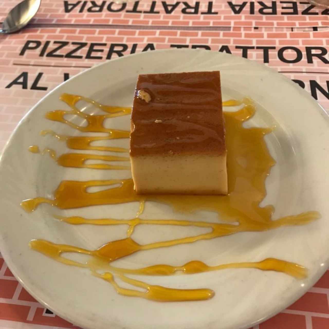 Flan de la casa