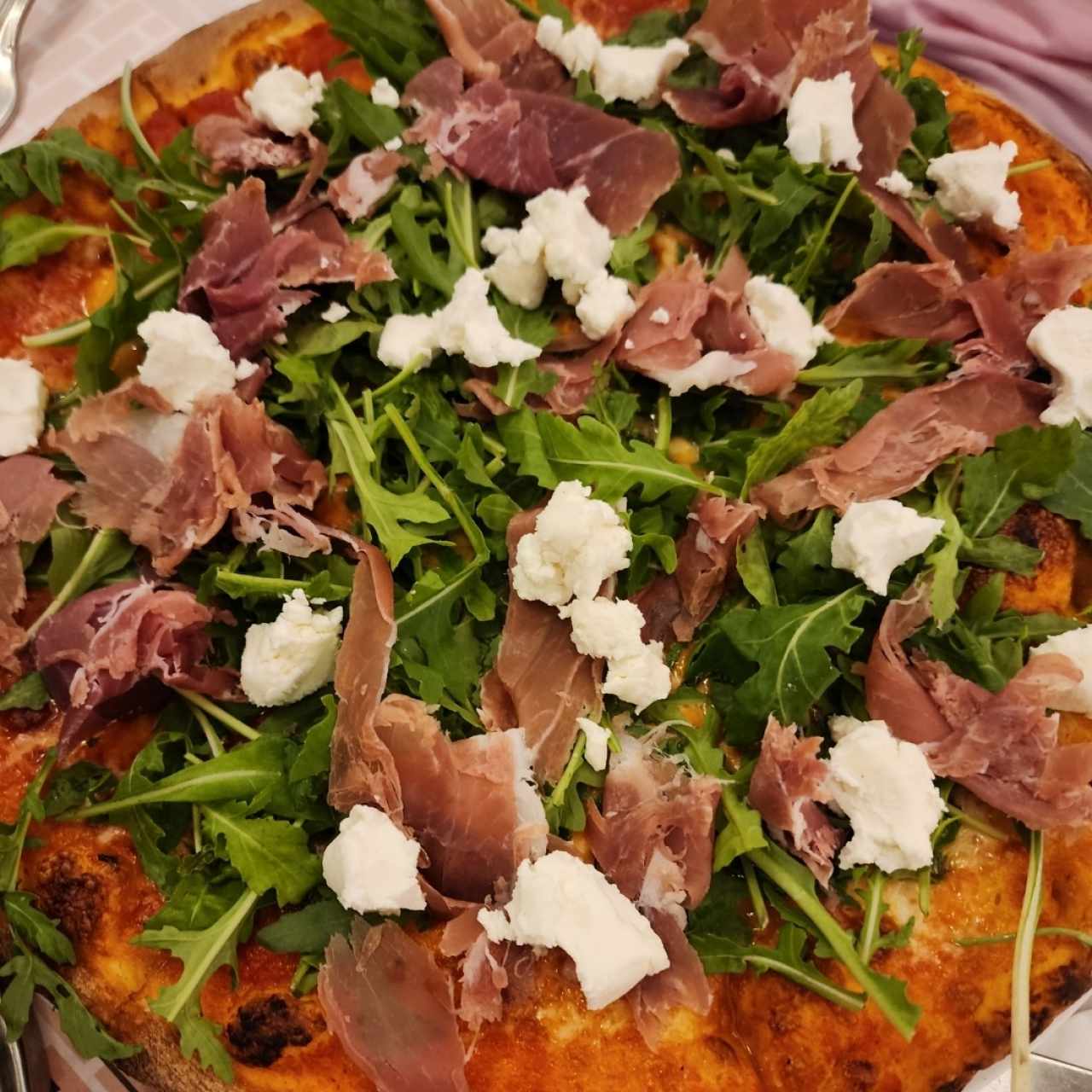 Pizza prosciutto crudo, tamaño individual