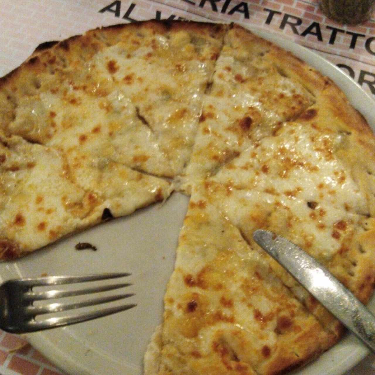 Pizza 4 quesos