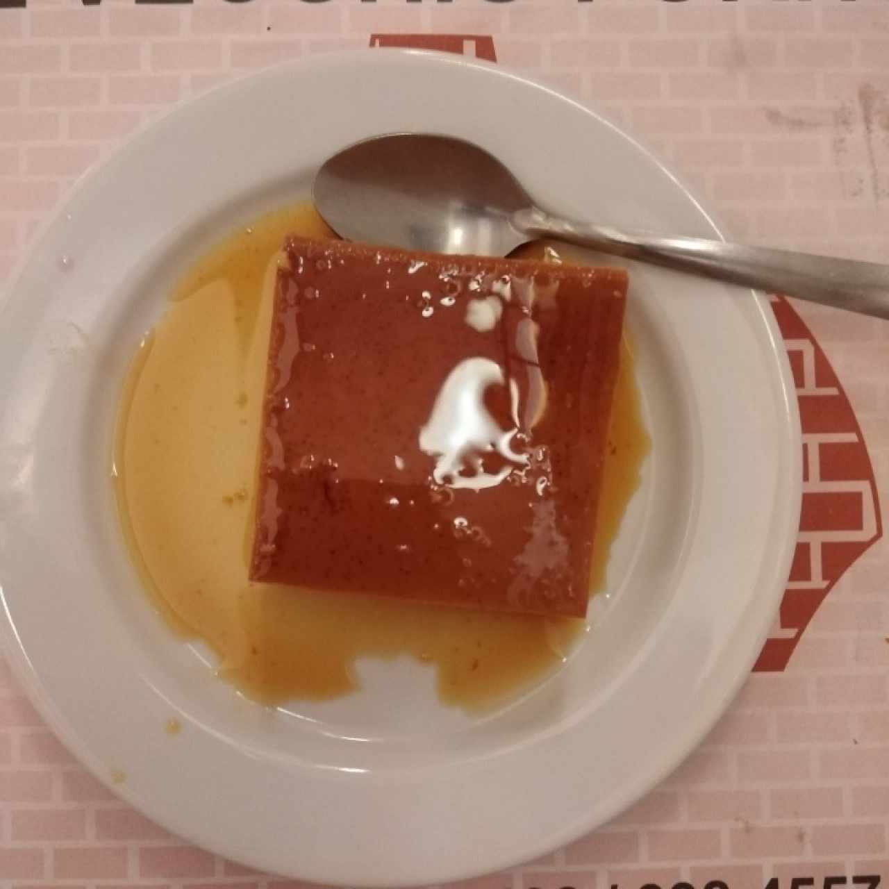 Flan de la casa