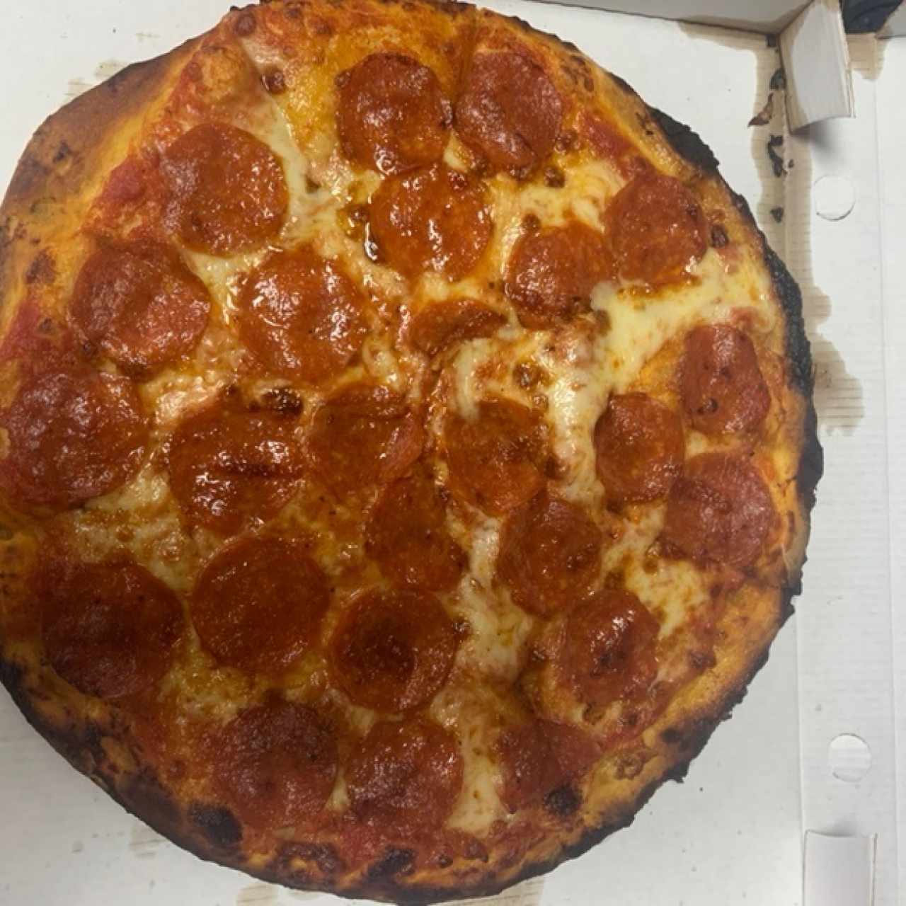 Pizza con pepperoni americano, tamaño individual