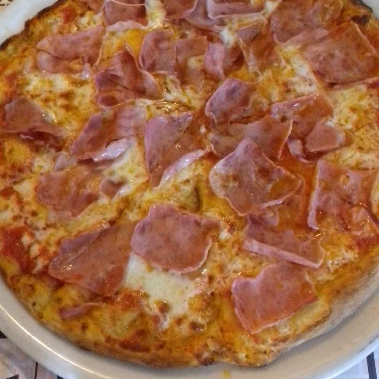 Pizza De Jamón