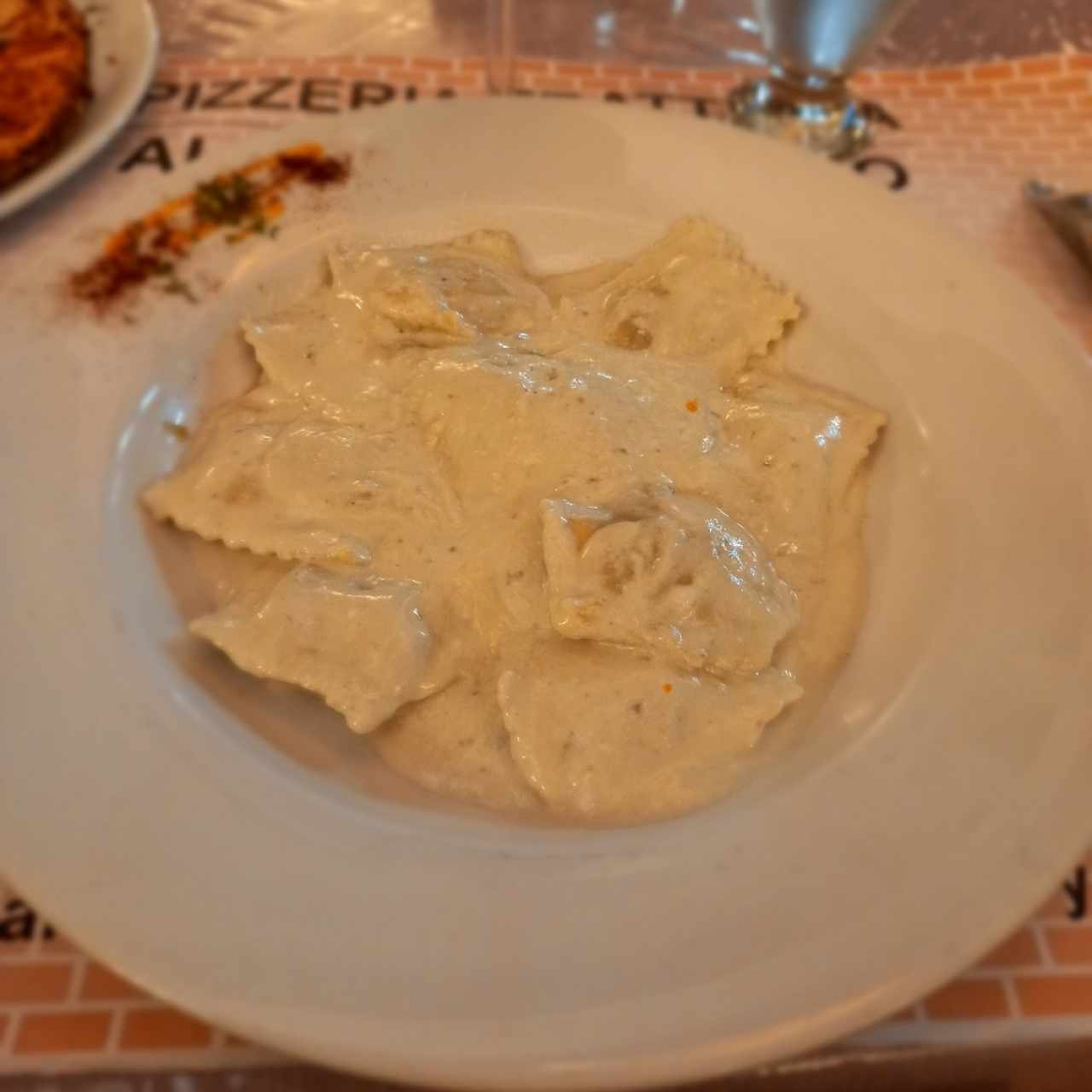 Ravioli de ricotta y espinaca