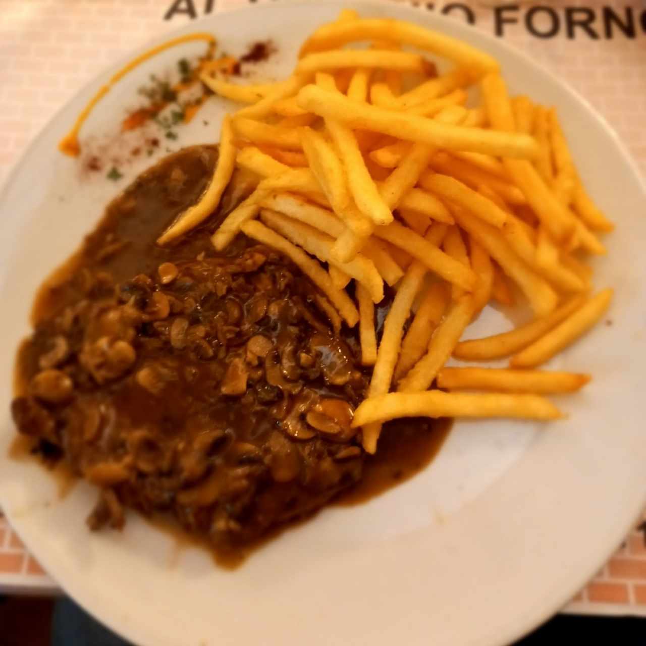 Filete de res al champiñón