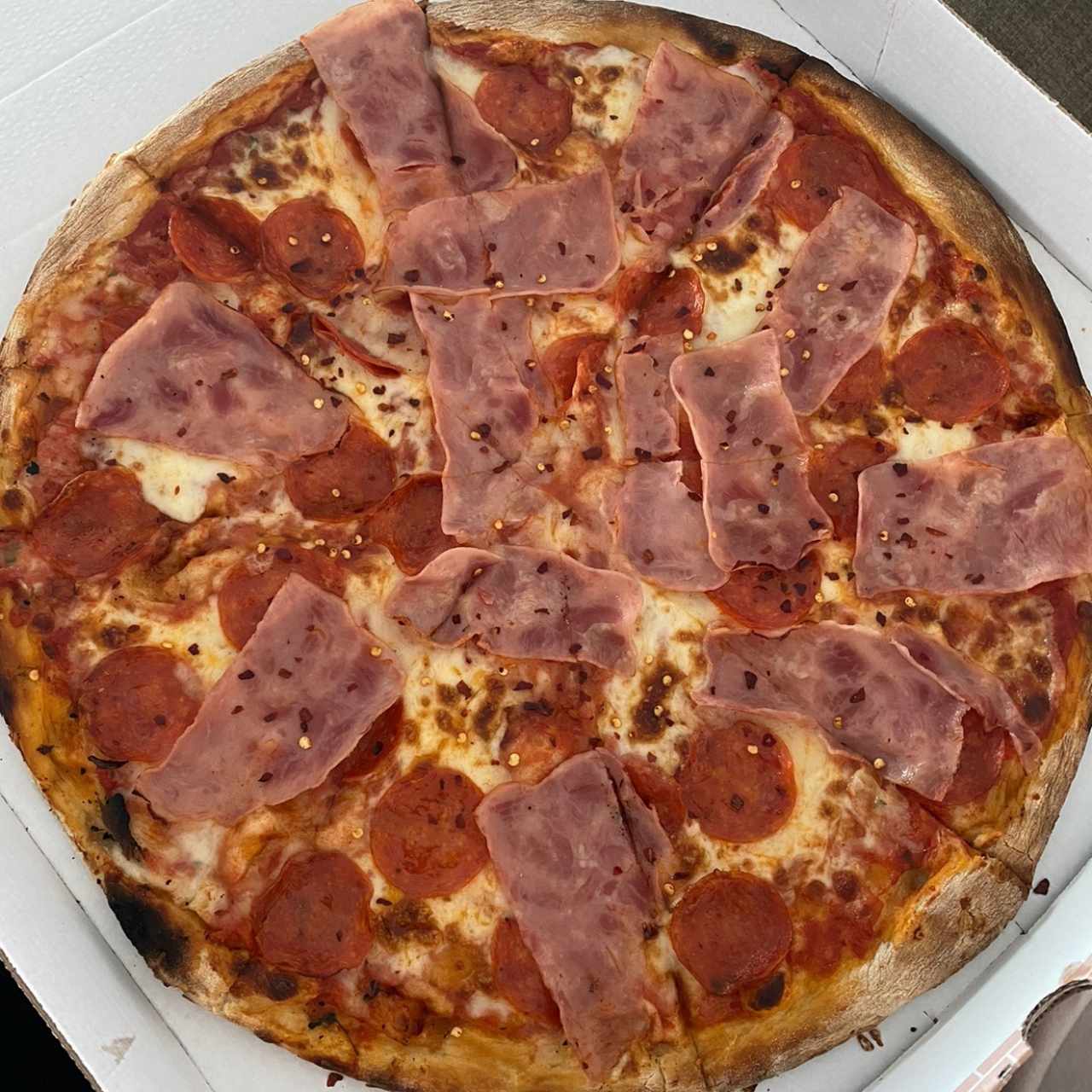 Pizza con pepperoni americano, tamaño individual