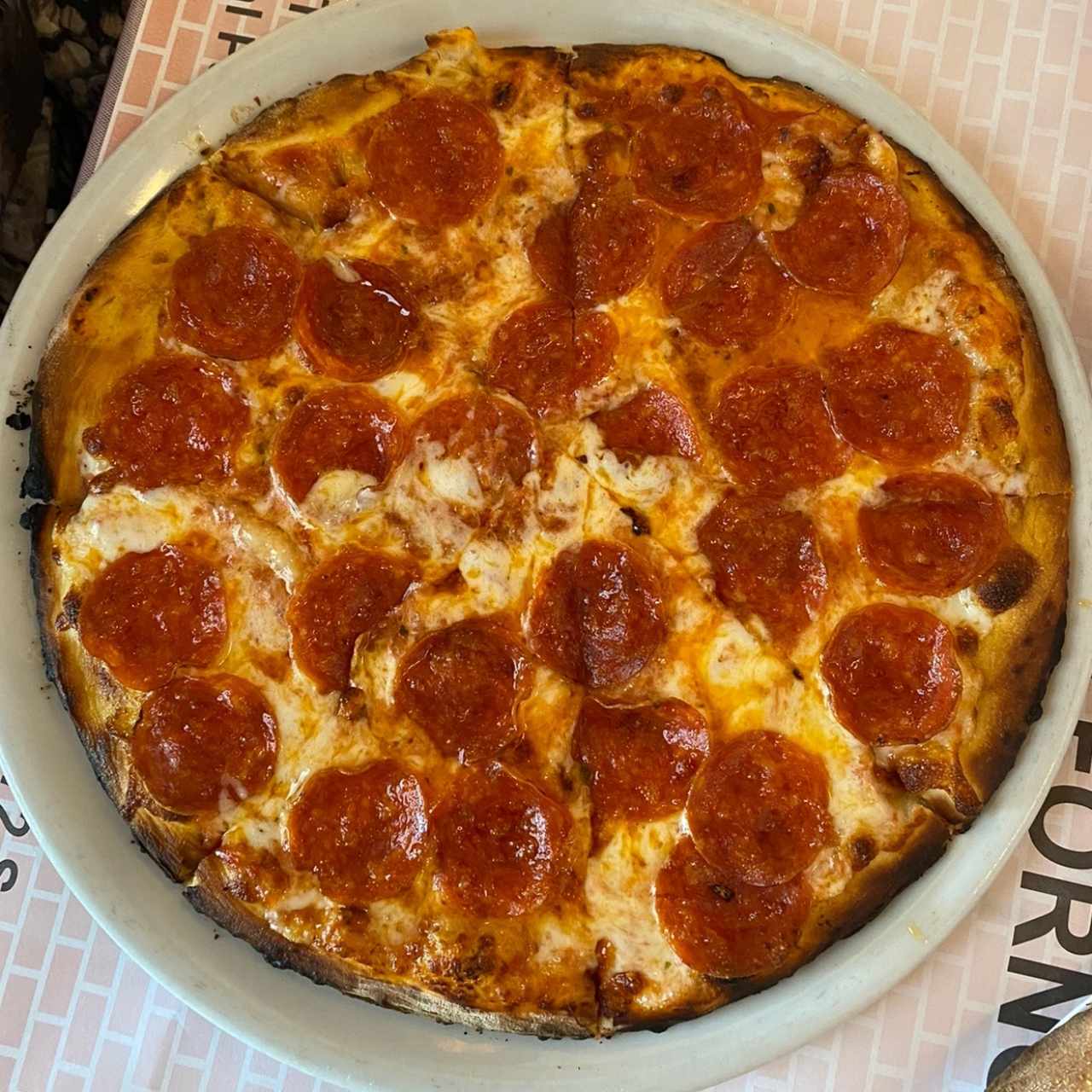 Pizza con pepperoni americano, tamaño individual