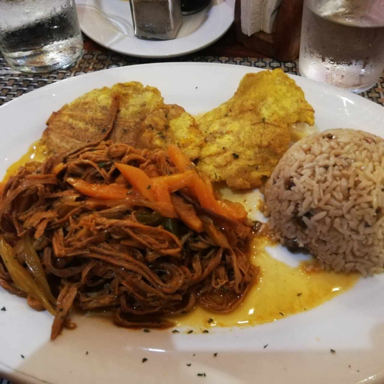 Los Típicos - ROPA VIEJA