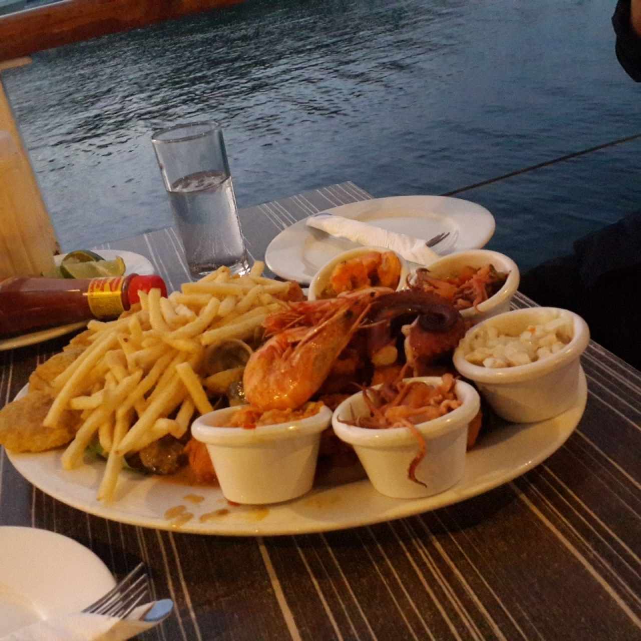 bandeja de mariscos