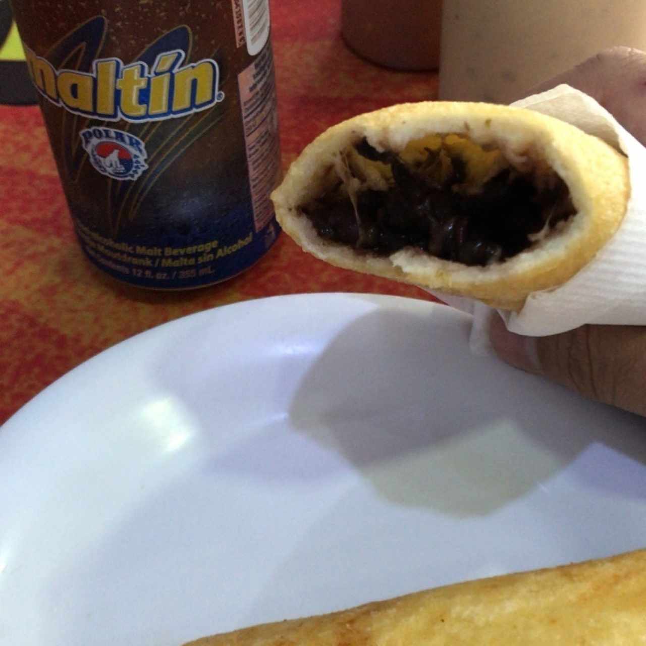 empanada de domino con malta 😍👏🏽