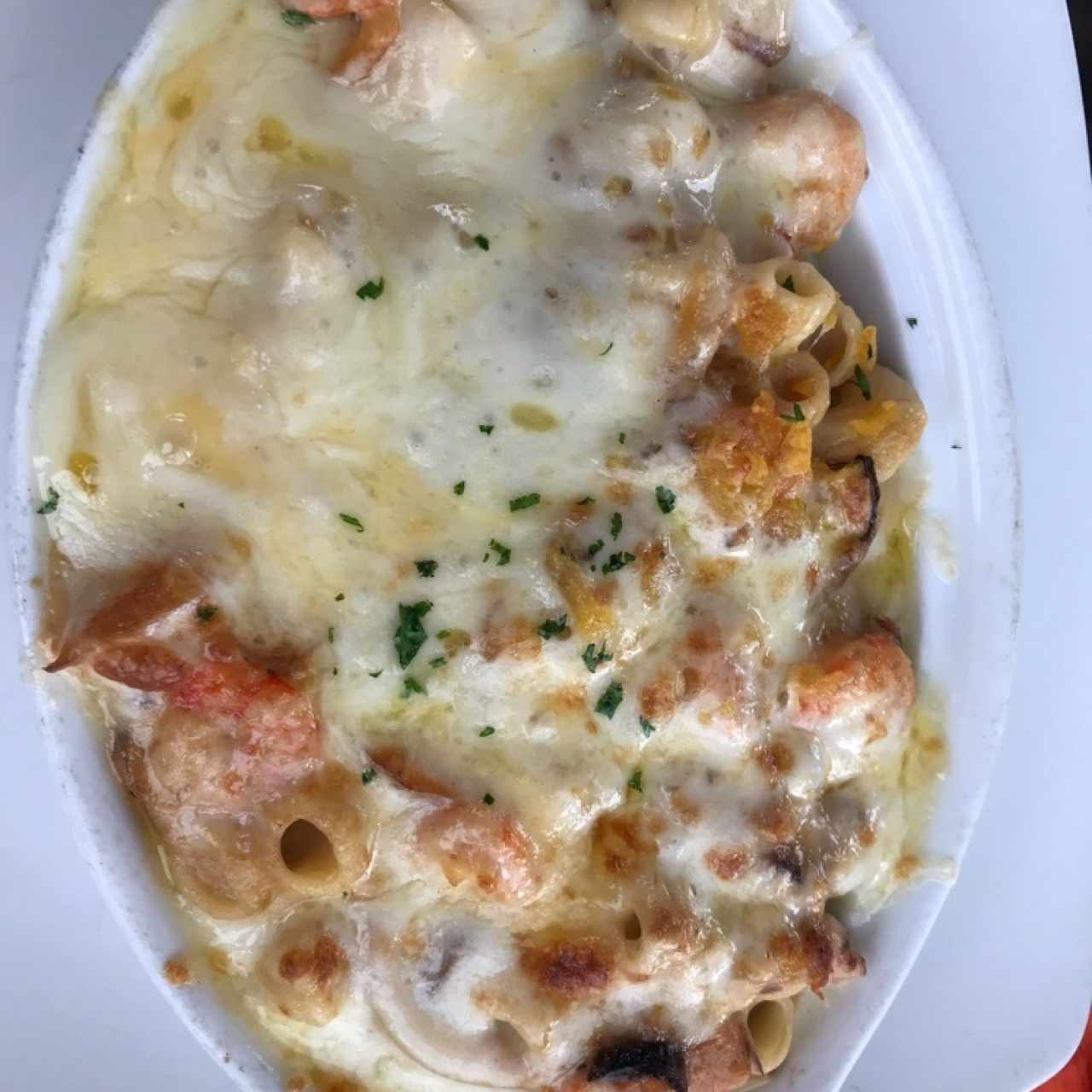 mac and cheese con camarones