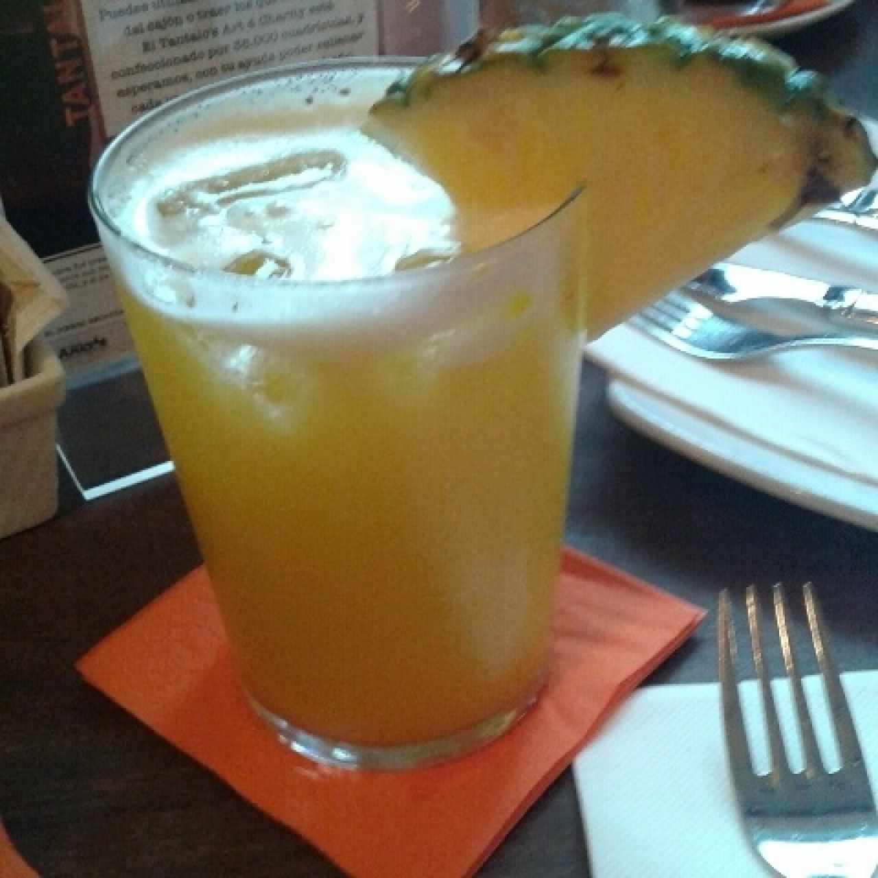 jugo de piña