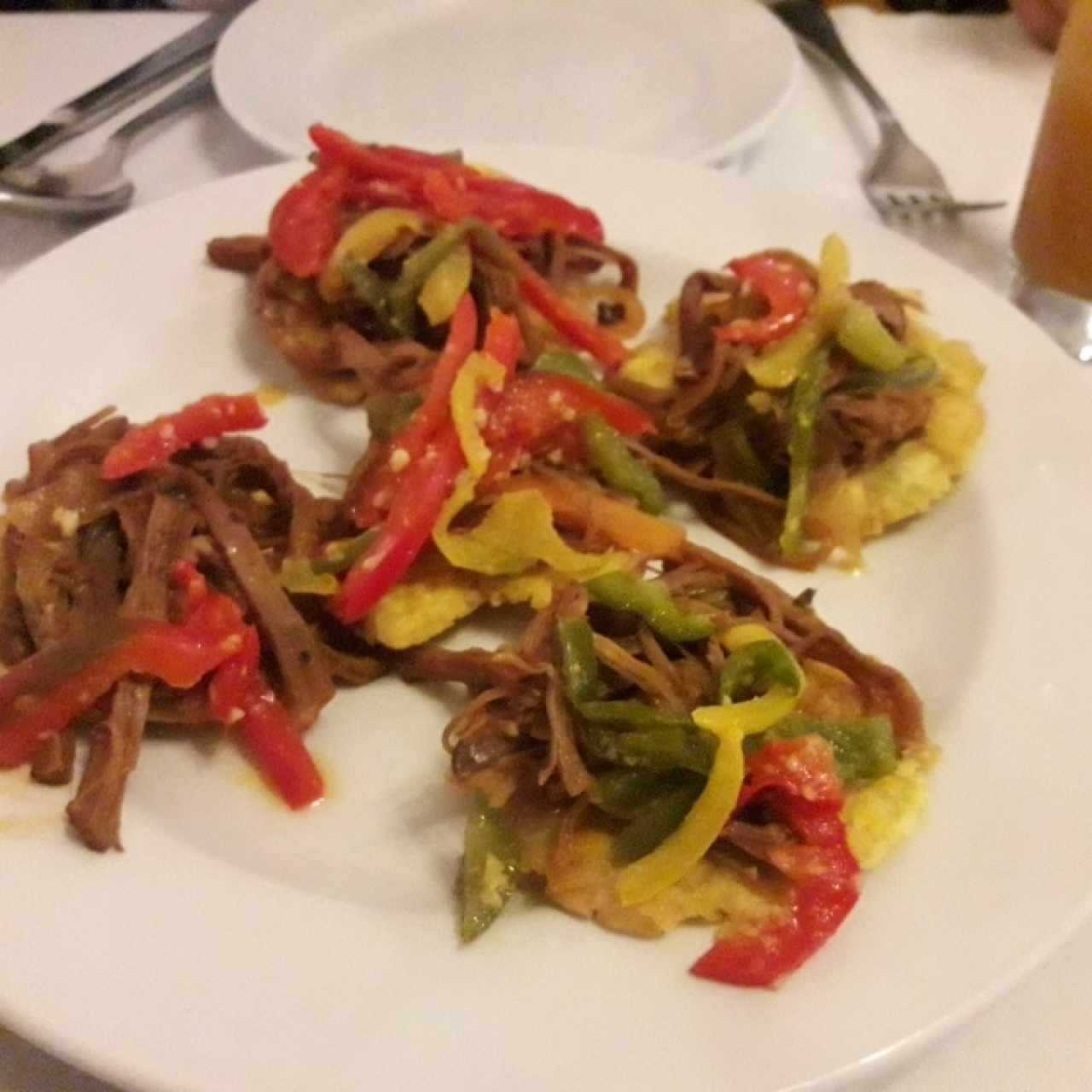 patacones con ropa vieja