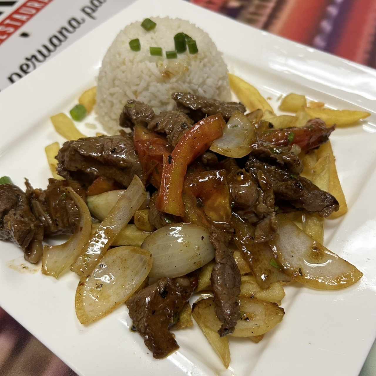 Lomo saltado