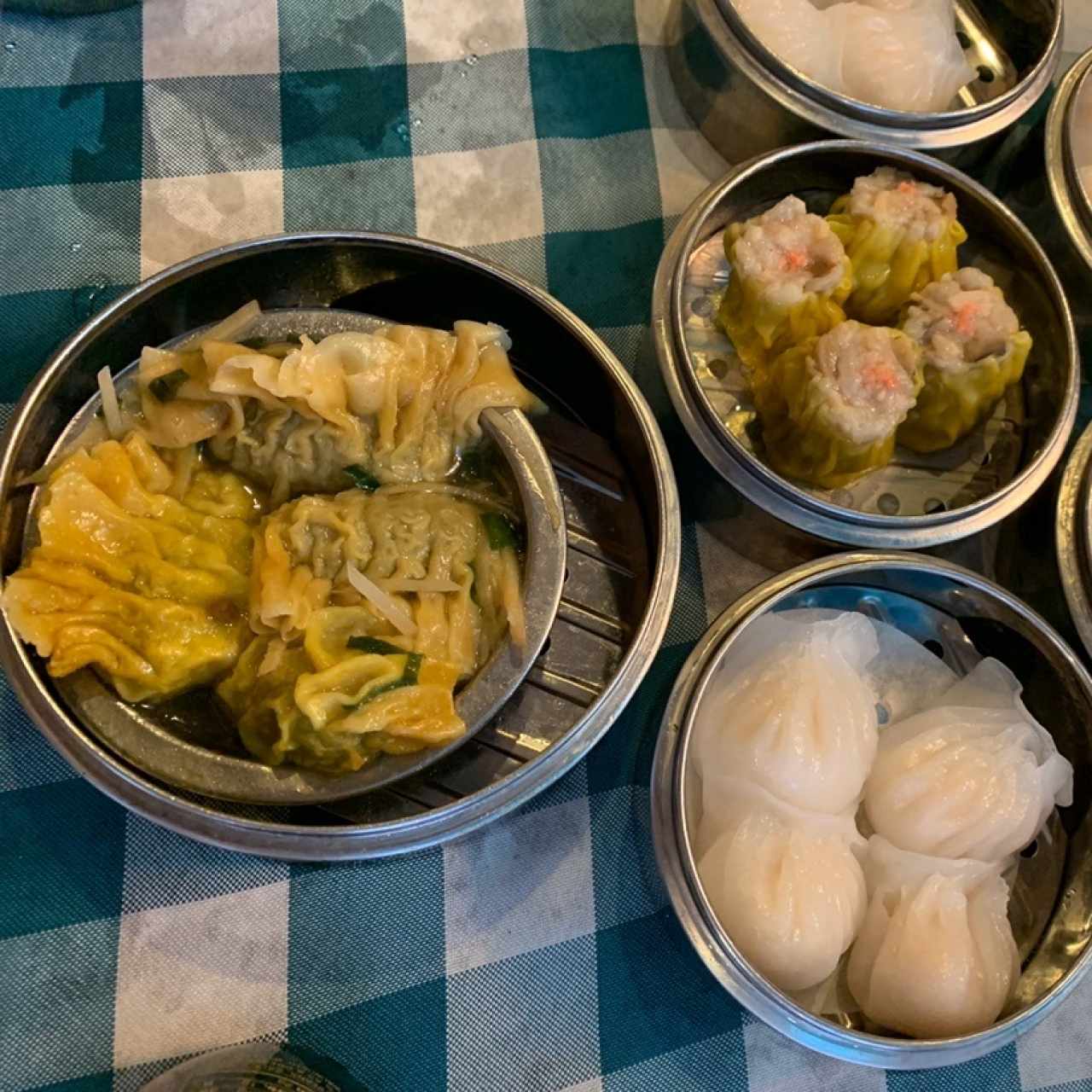 Carne con jengibre, ha kao y siu mai