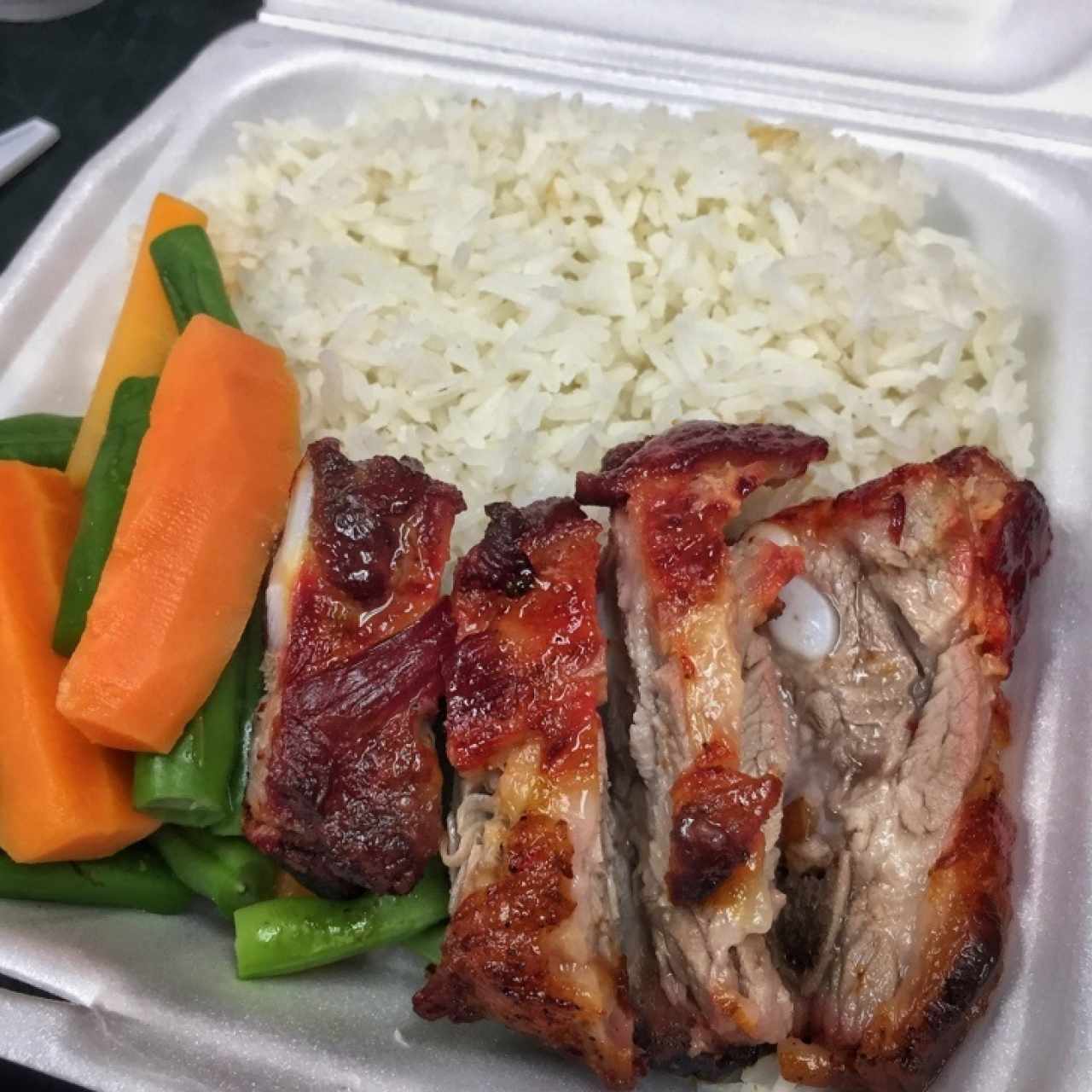 Combo de Costillas de Puerco Asadas