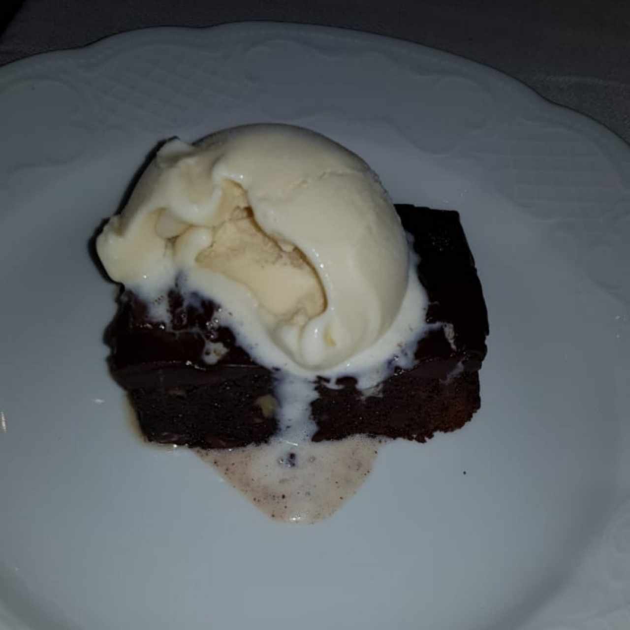 brownie con helado