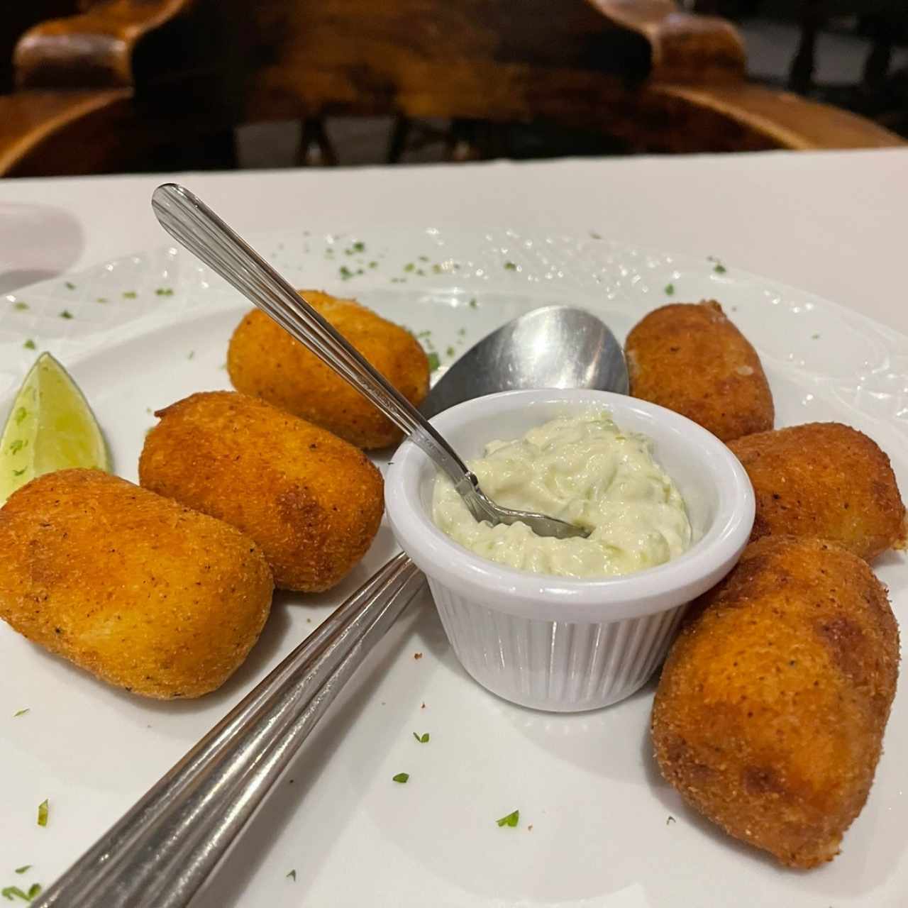 Croquetas de Bacalao o Croquetas de Jamon Serrano