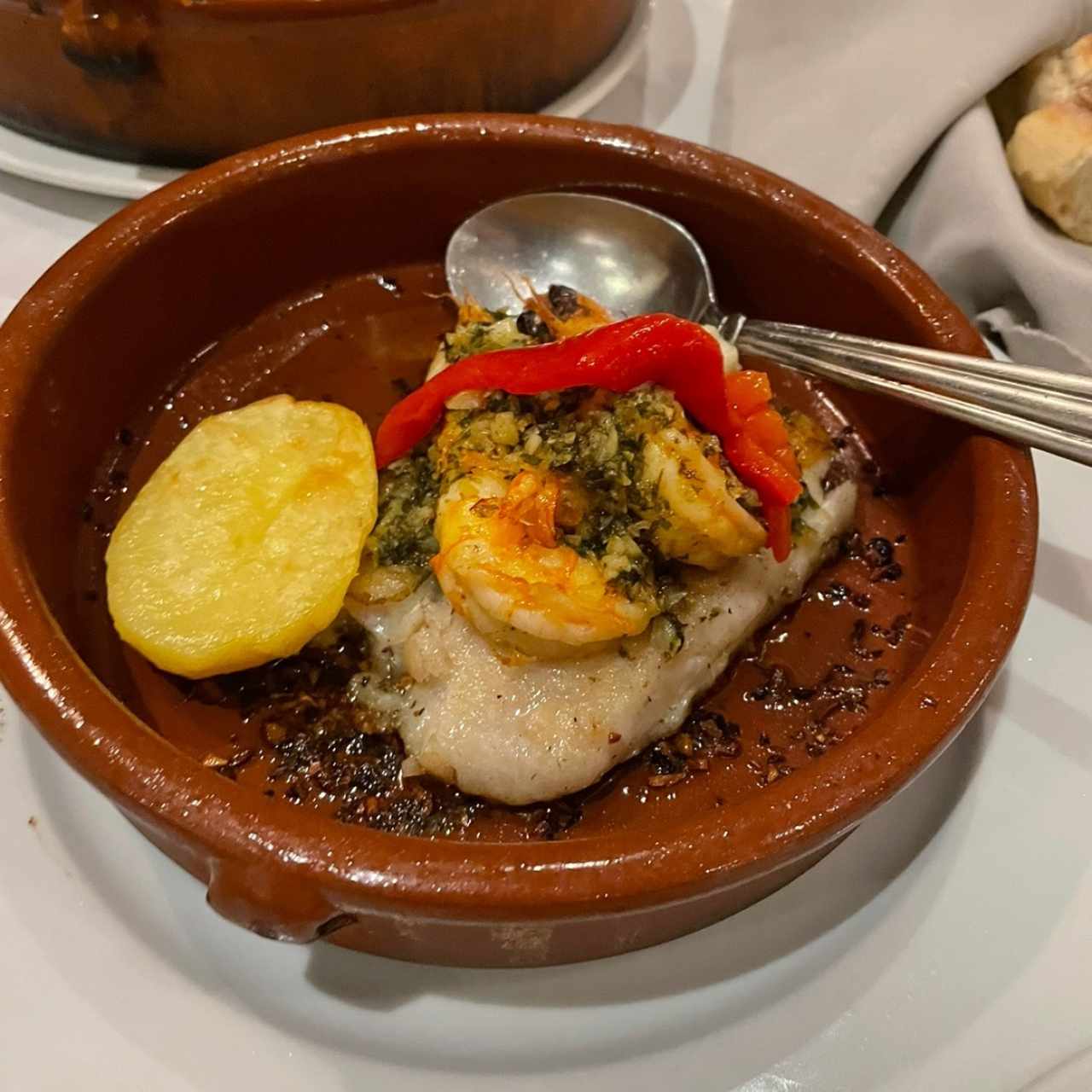 Corvina a la Plancha o Corvina al Ajillo