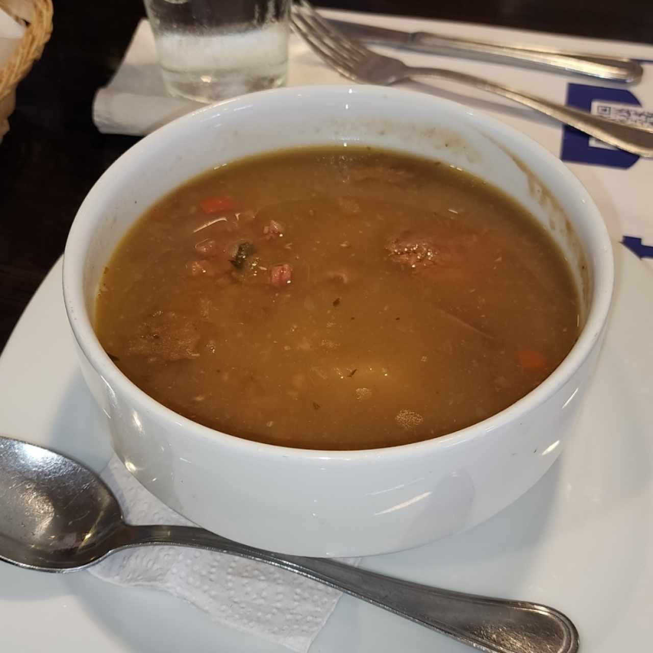 Sopa de Lenteja con Carne