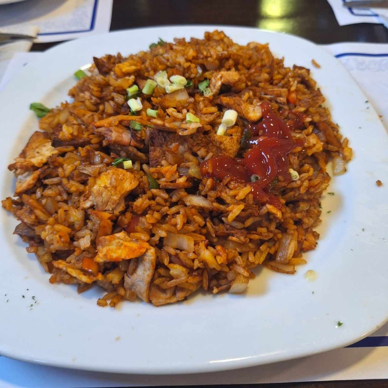 Arroz frito con puerco