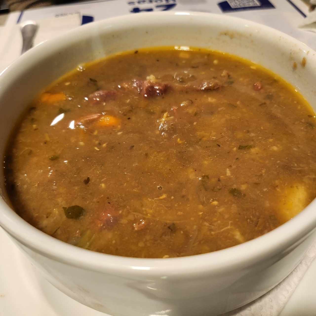 Sopa de Lenteja con Carne