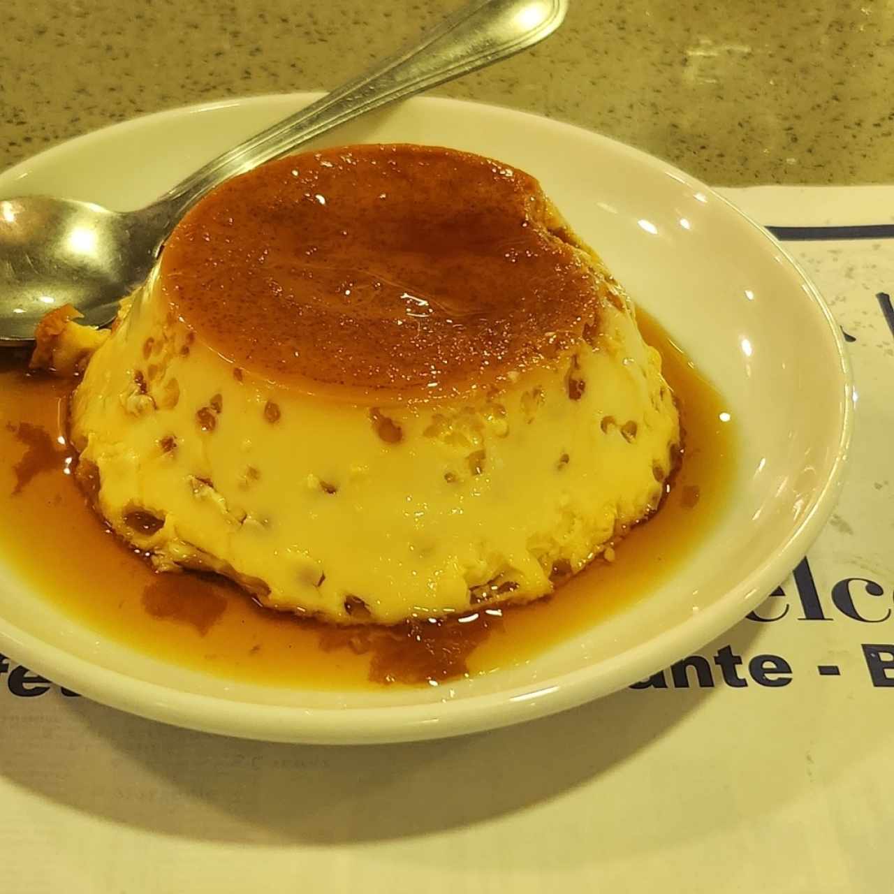 Flan de la casa