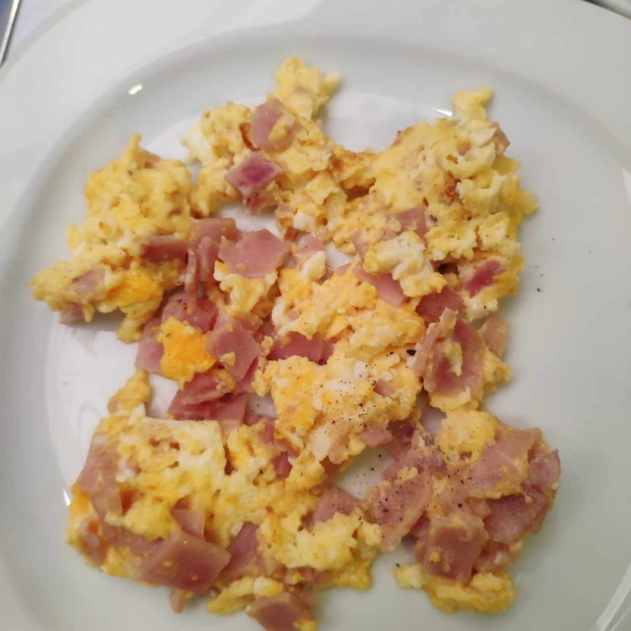 Huevos Revueltos con Jamon