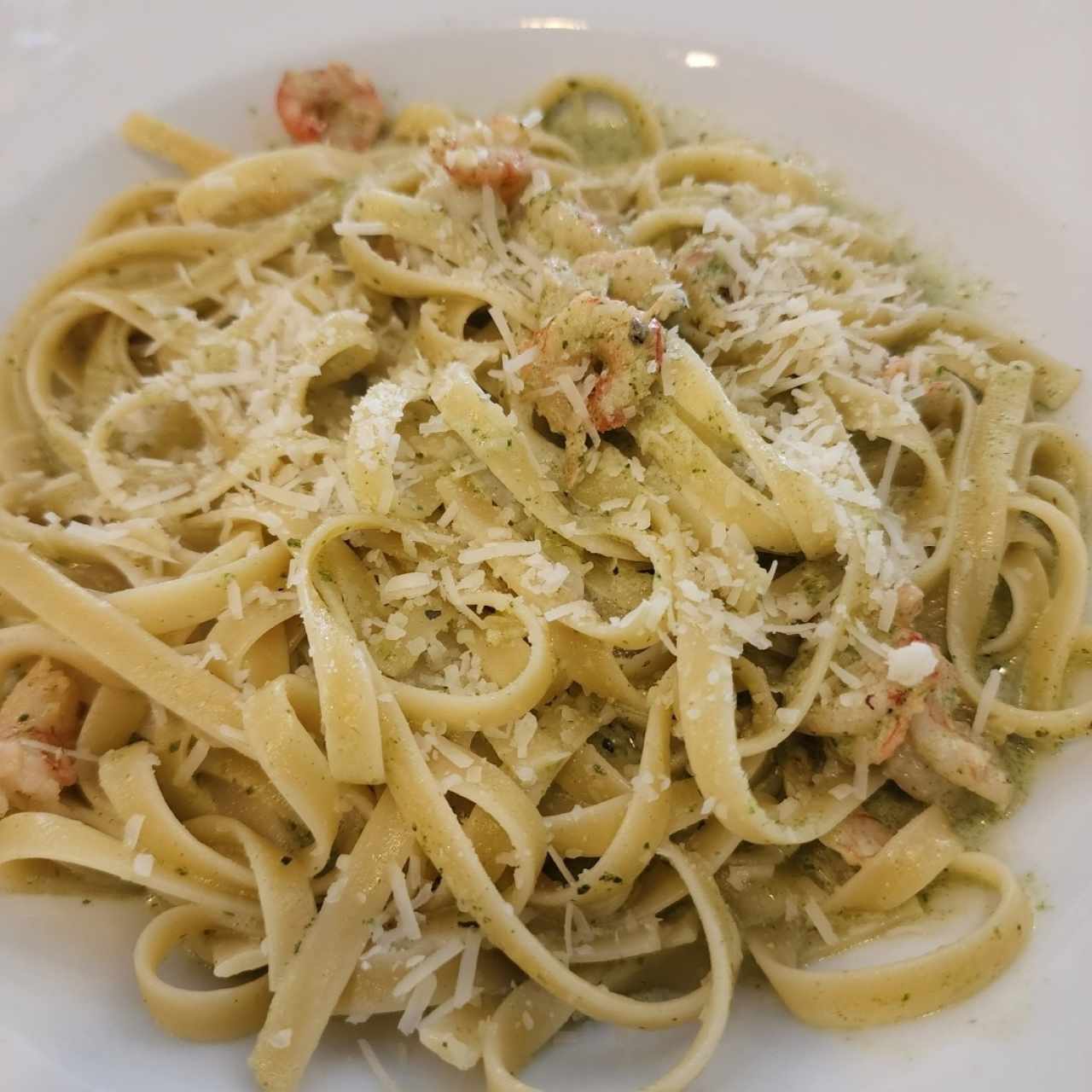 spaghetti con camarones 