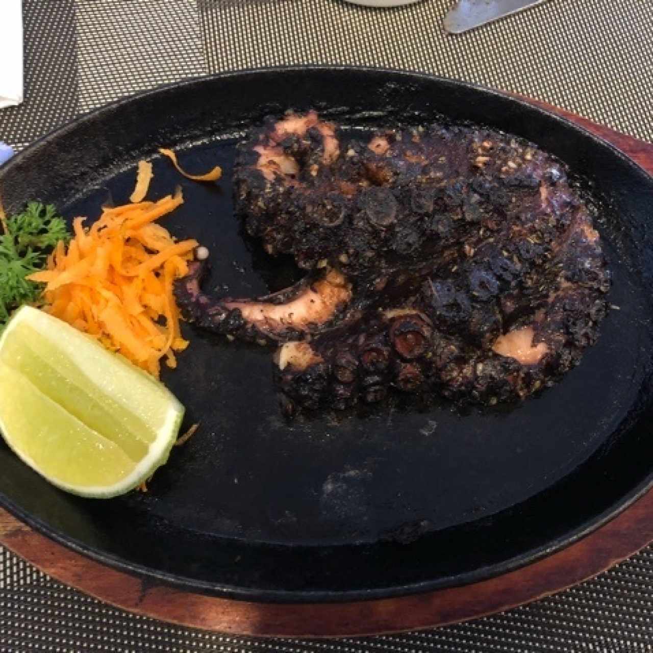 pulpo al carbón