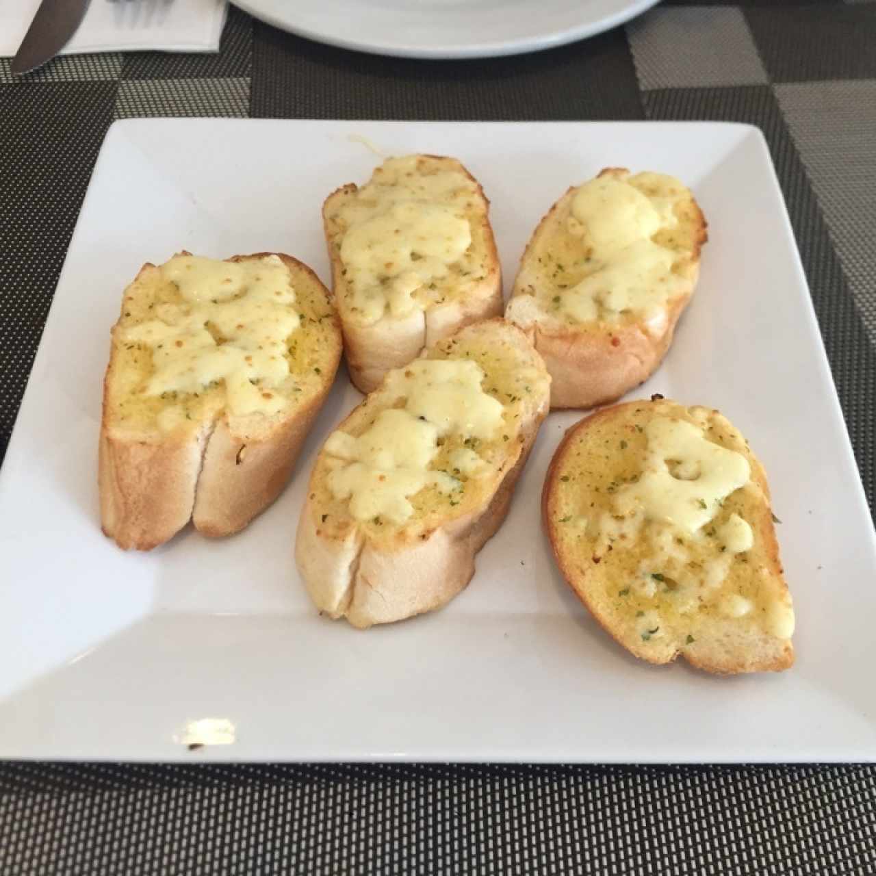 Pan con Mozzarella