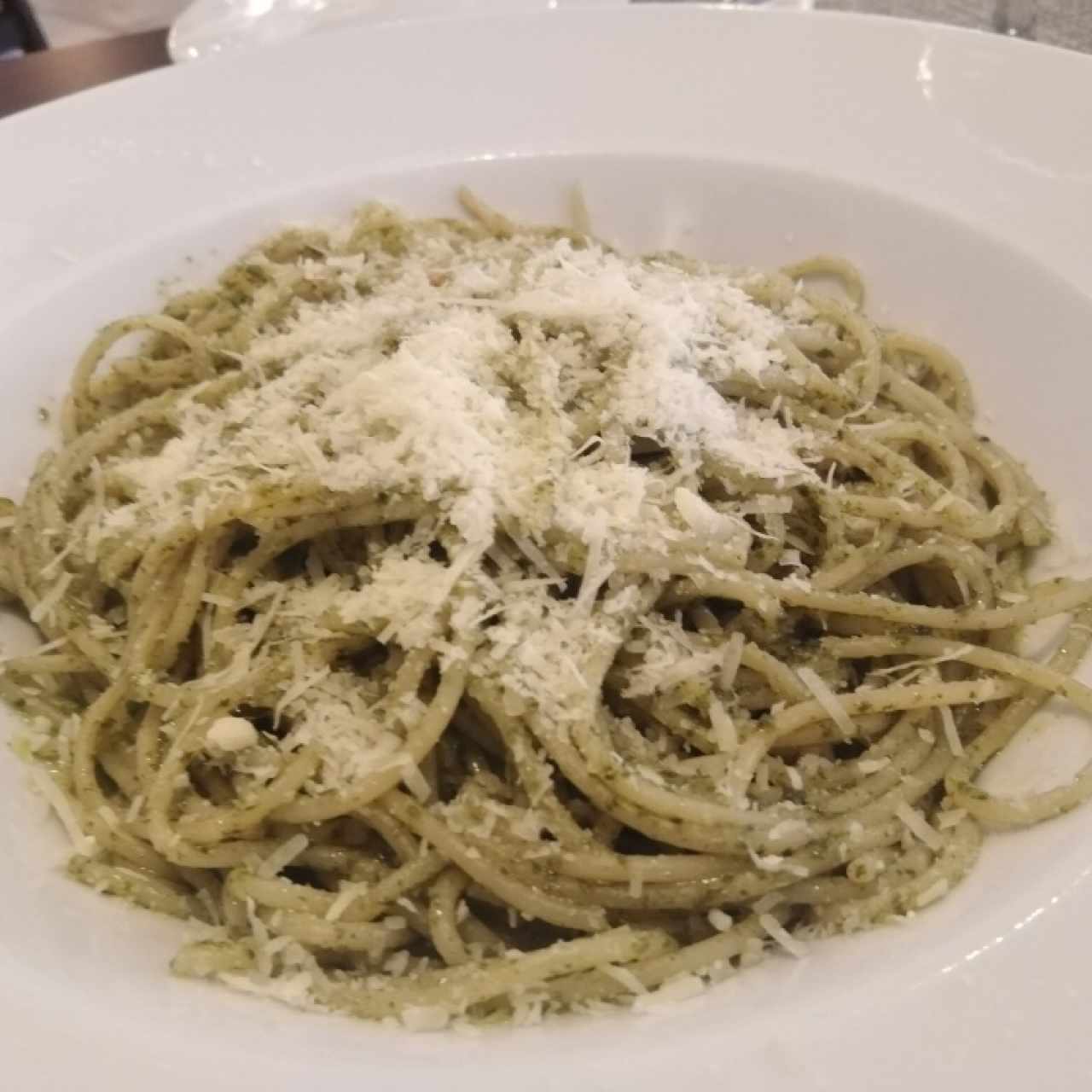 Pasta al pesto