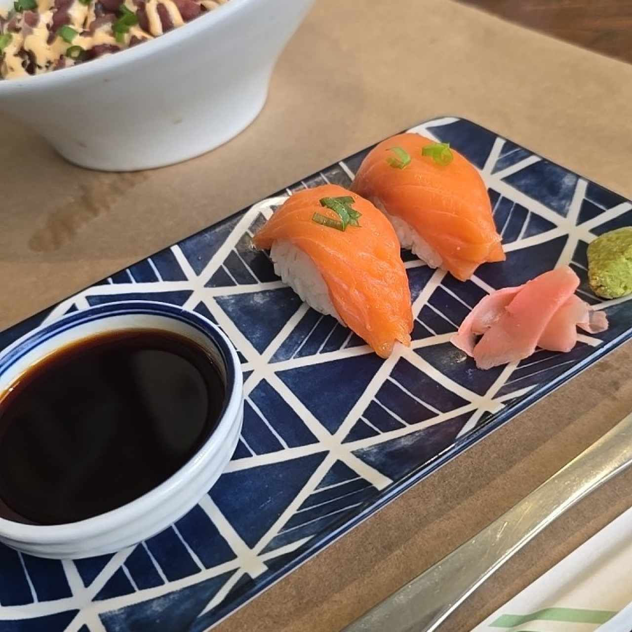 Nigiri Ora King Salmón