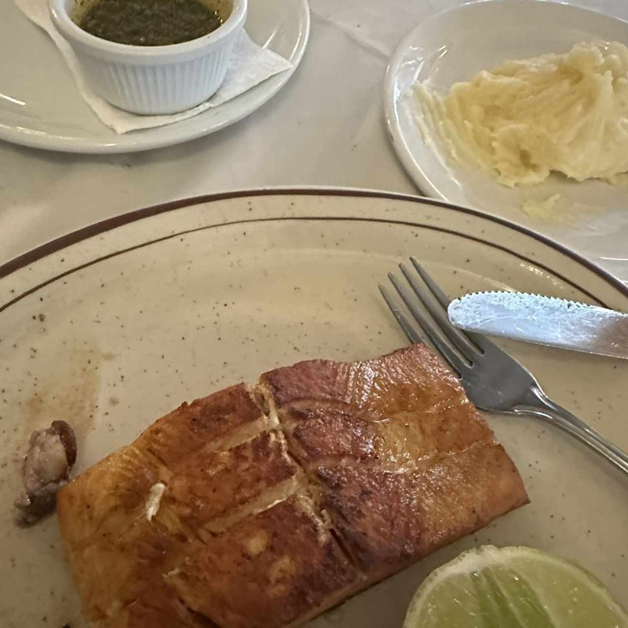 SALMÓN A LA PLANCHA