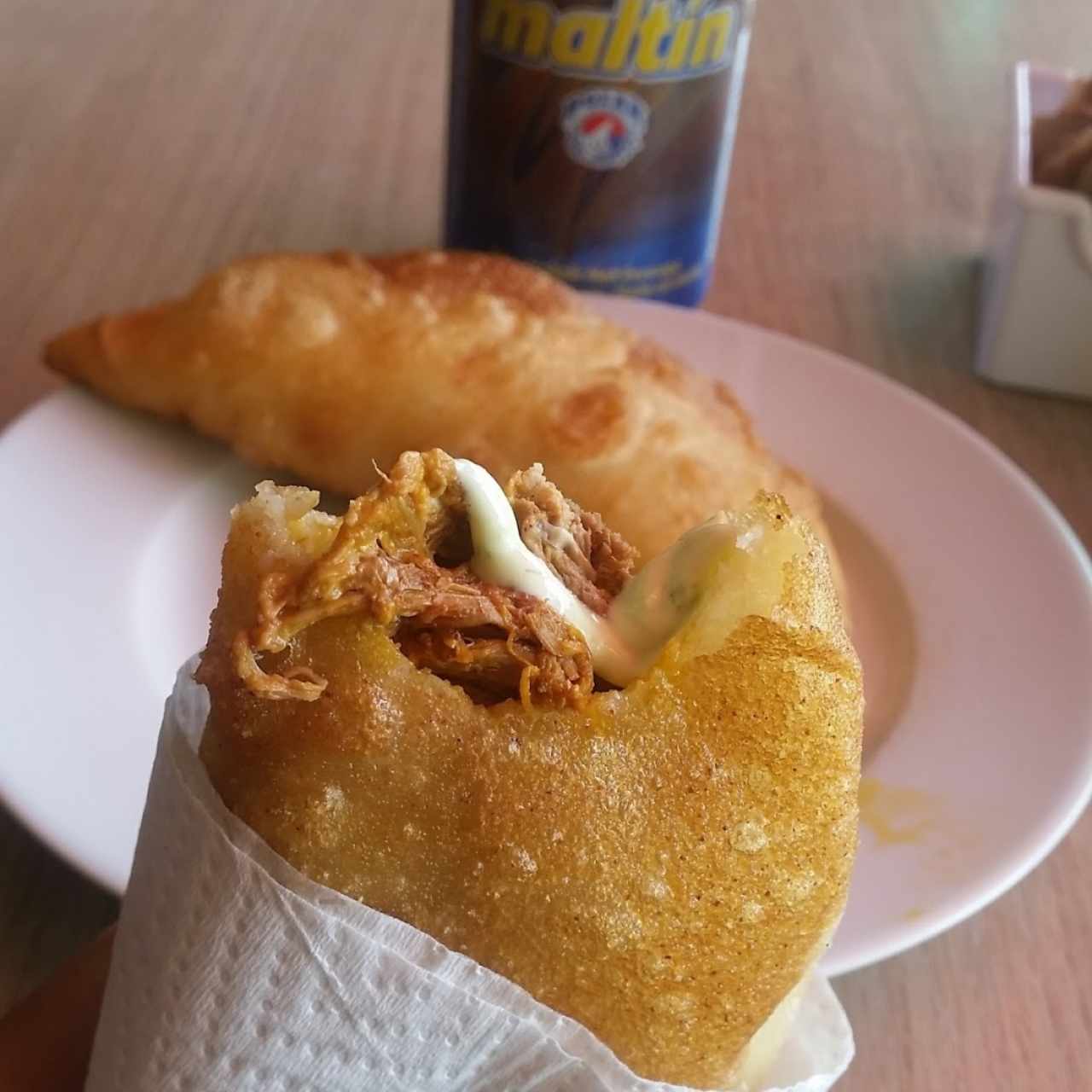 Empanada de carne mechada