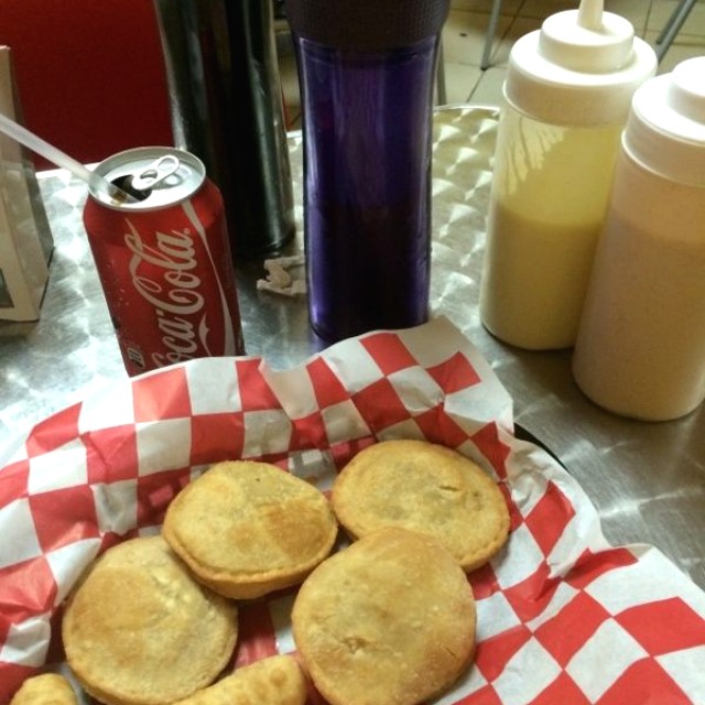 Tequeños y pastelitos maracuchos