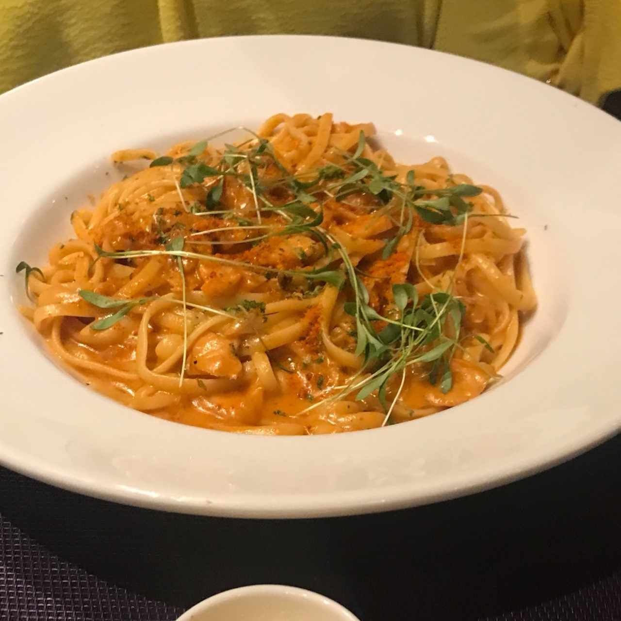 Linguini de Salmón