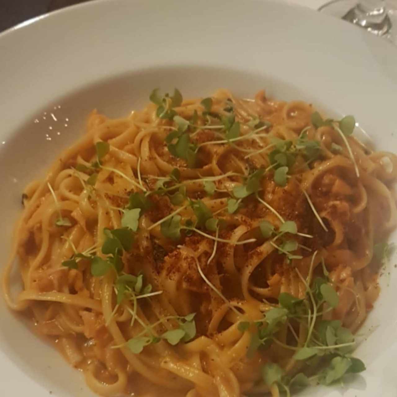 Linguini de Salmón